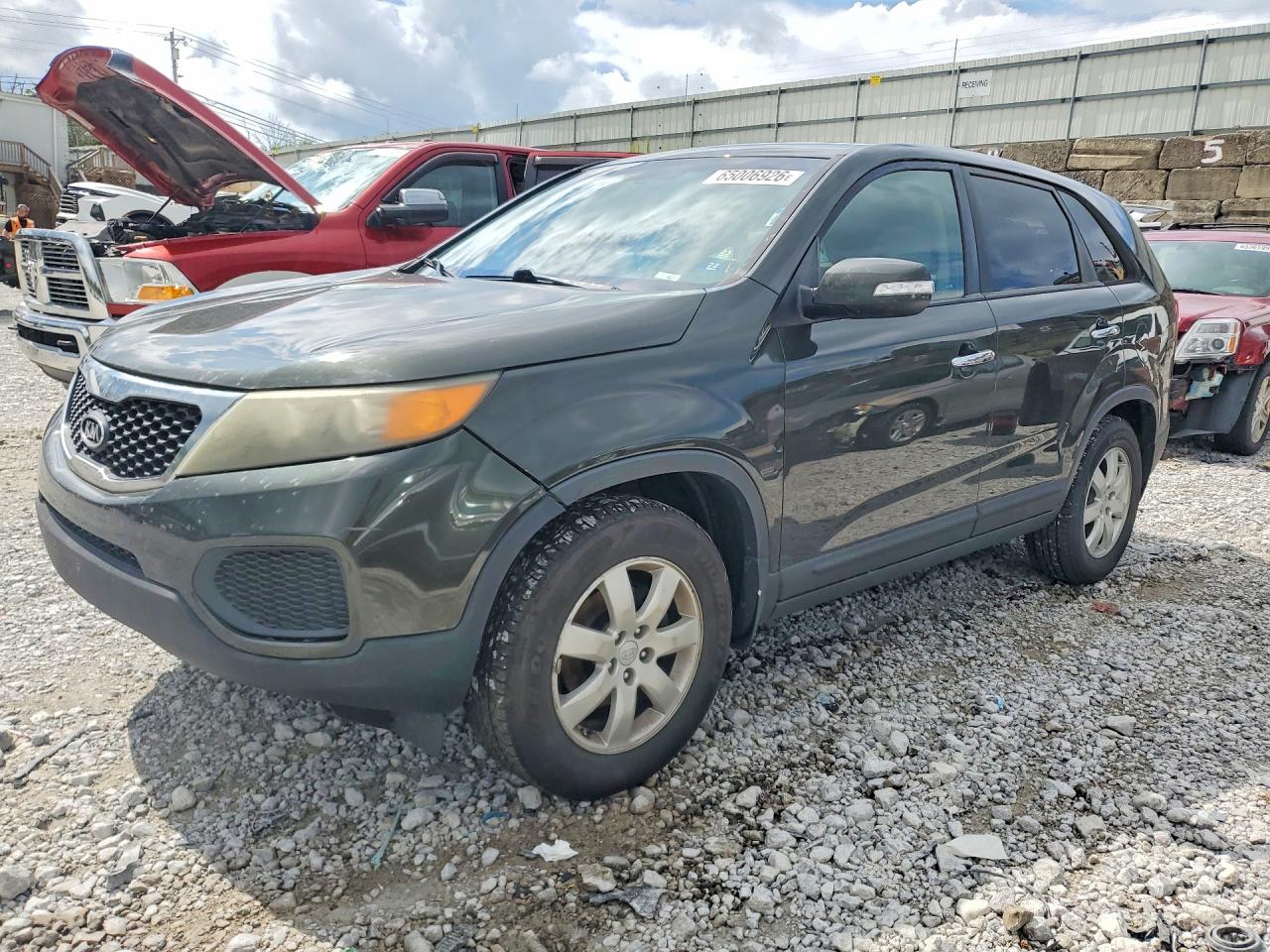 2012 KIA SORENTO GL(Middle-low grade) — Front 3/4