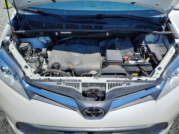 2018 TOYOTA SIENNA