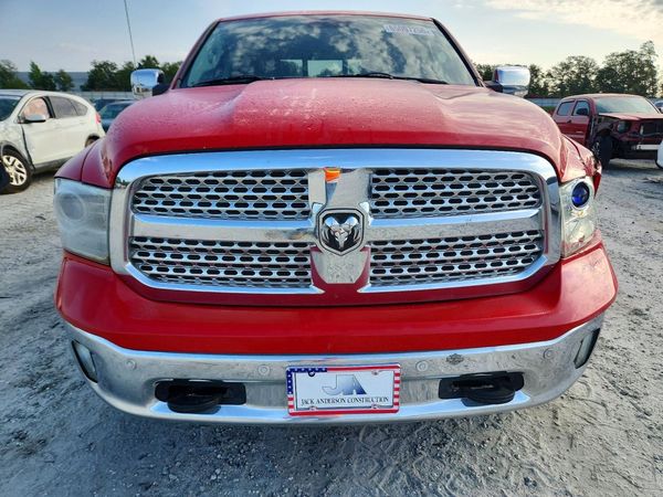 2015 RAM 1500 LARAMIE CREW CAB 4X2