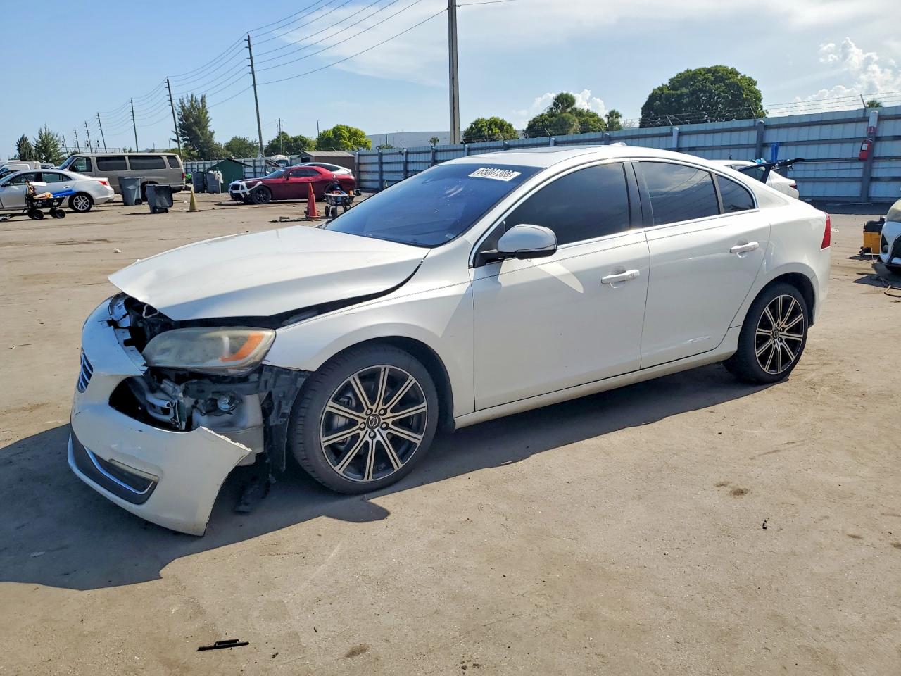 2015 VOLVO S60