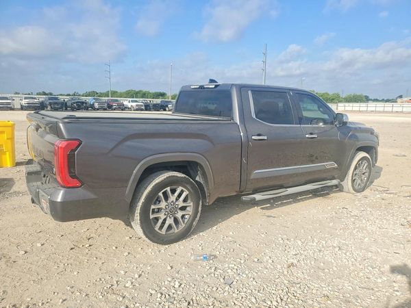 2023 TOYOTA TUNDRA