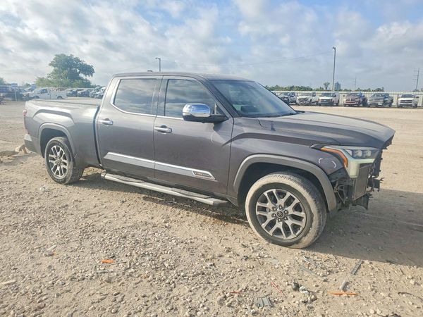 2023 TOYOTA TUNDRA