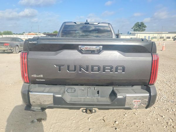 2023 TOYOTA TUNDRA