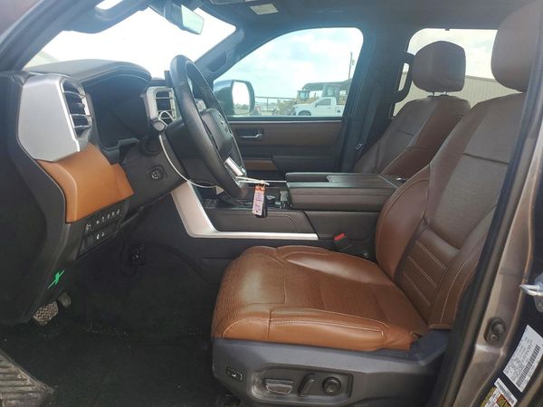 2023 TOYOTA TUNDRA
