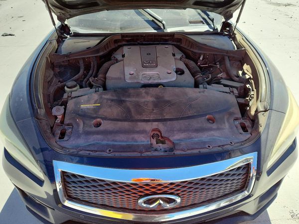 2016 INFINITI Q70