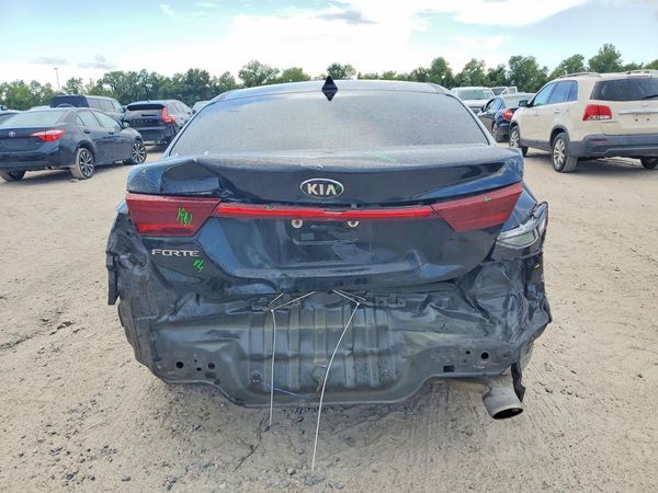 2021 KIA FORTE FE, LXS