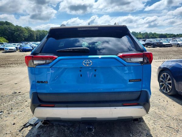2019 TOYOTA RAV4