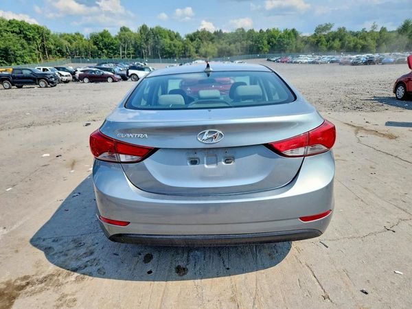 2015 HYUNDAI ELANTRA
