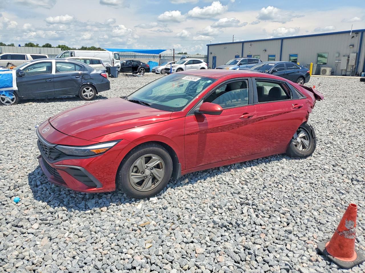 2024 HYUNDAI ELANTRA