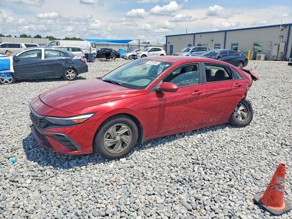 2024 HYUNDAI ELANTRA