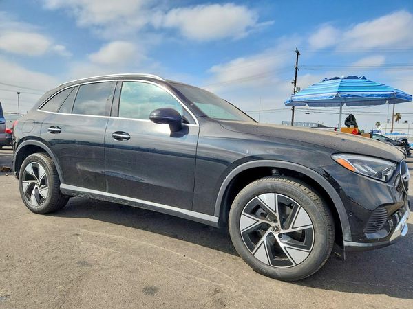 2024 MERCEDES-BENZ GLC