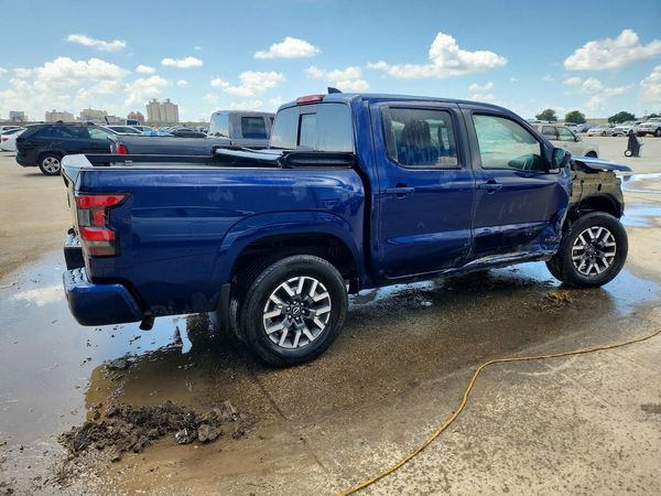 2023 NISSAN FRONTIER Crew Cab