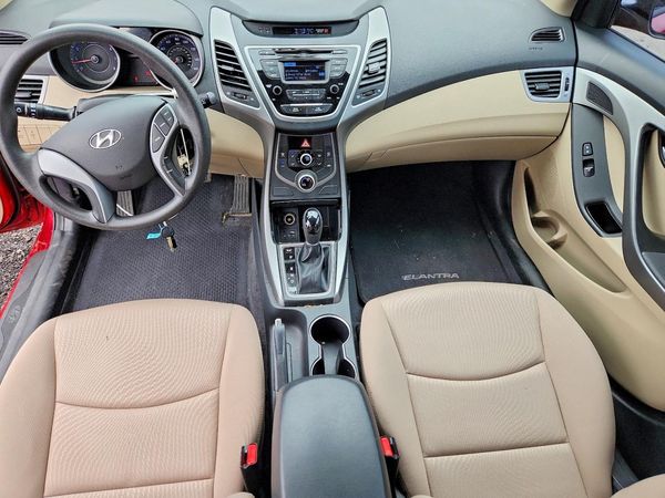 2016 HYUNDAI ELANTRA
