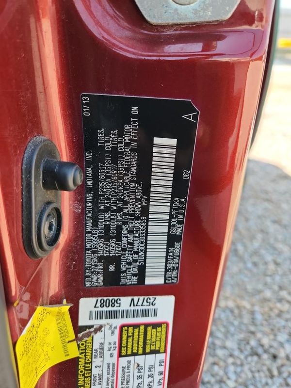 2013 TOYOTA SIENNA