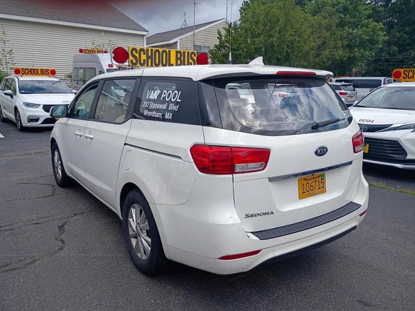 2017 KIA SEDONA L