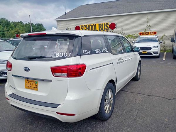 2017 KIA SEDONA L