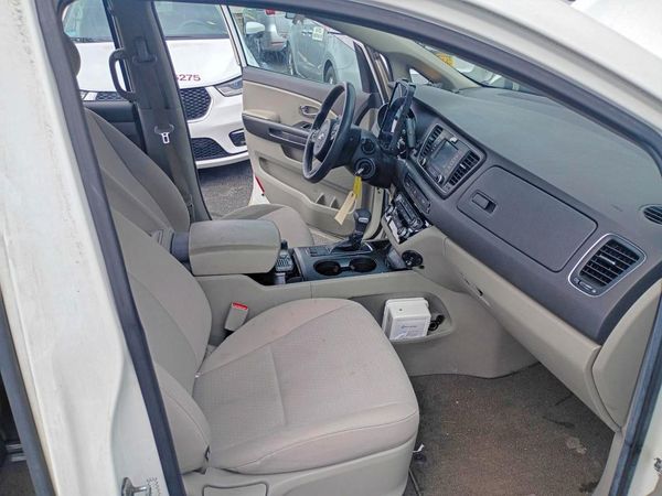 2017 KIA SEDONA L