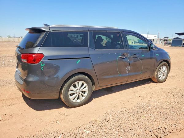 2016 KIA SEDONA