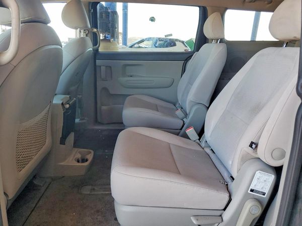 2016 KIA SEDONA
