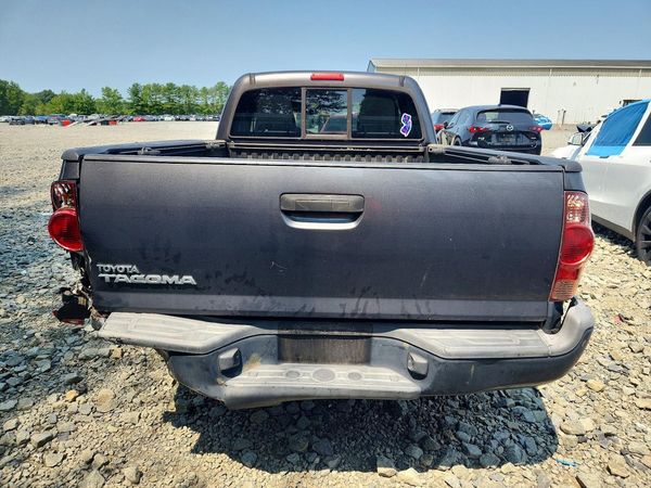 2013 TOYOTA TACOMA Delux