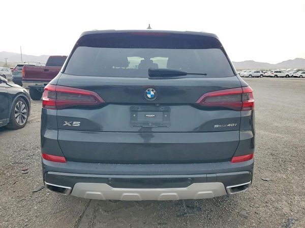 2023 BMW X5 sDrive40i