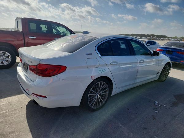 2018 BMW 530E