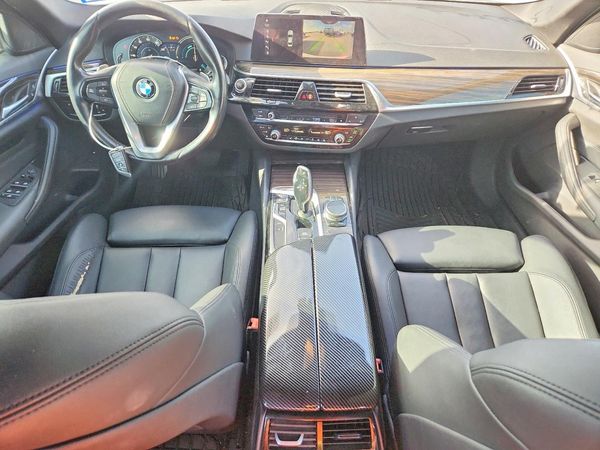 2018 BMW 530E