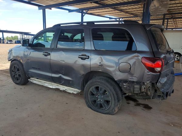 2018 TOYOTA SEQUOIA SR5/TRD Sport