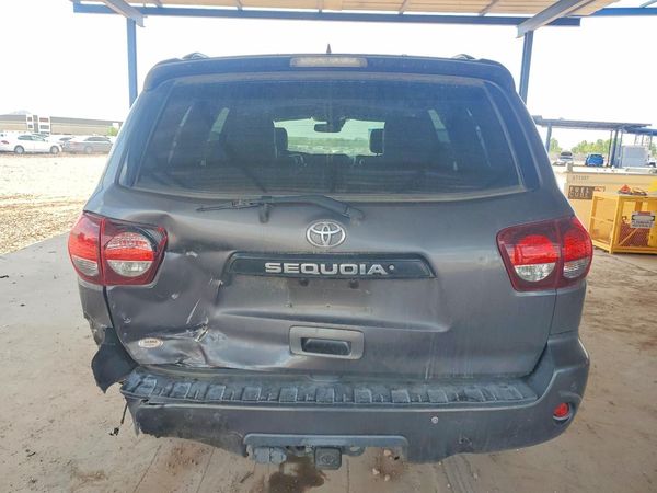 2018 TOYOTA SEQUOIA SR5/TRD Sport