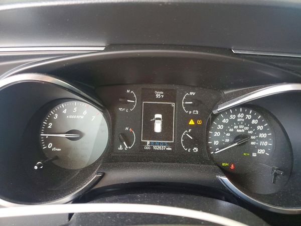 2018 TOYOTA SEQUOIA SR5/TRD Sport