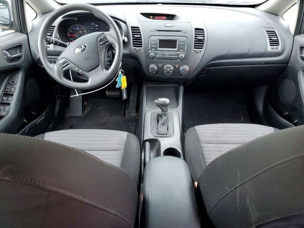 2016 KIA FORTE5 GL (Middle-Low Grade)