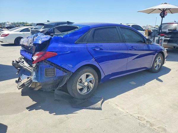 2024 HYUNDAI ELANTRA SE