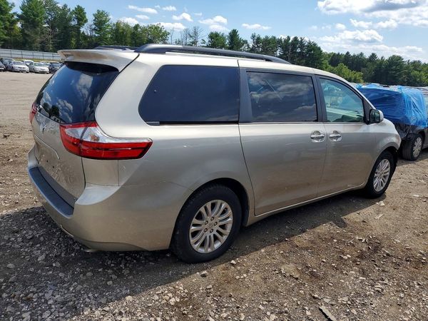 2015 TOYOTA SIENNA — PSRA