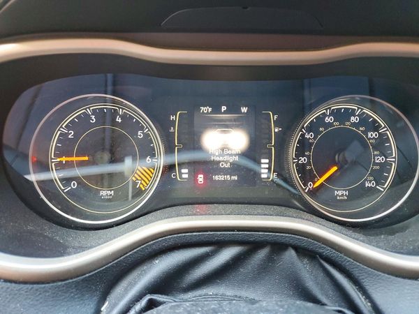 2015 JEEP CHEROKEE LATITUDE 4X4