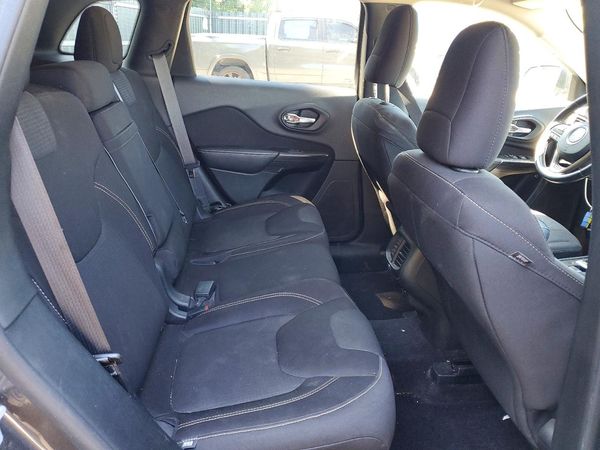 2015 JEEP CHEROKEE LATITUDE 4X4