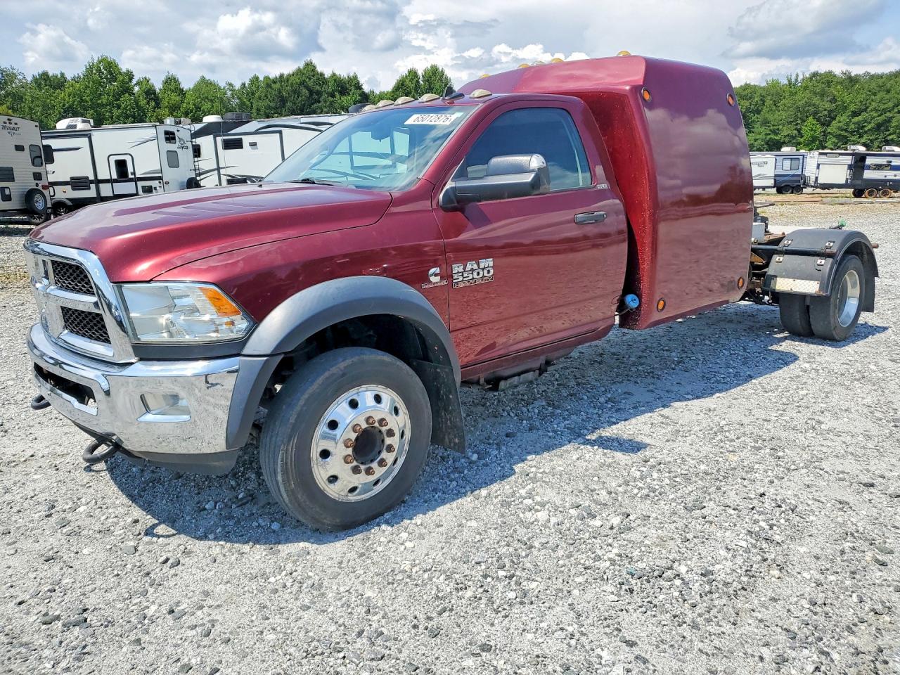 2016 RAM 5500 REG CAB CHASSIS