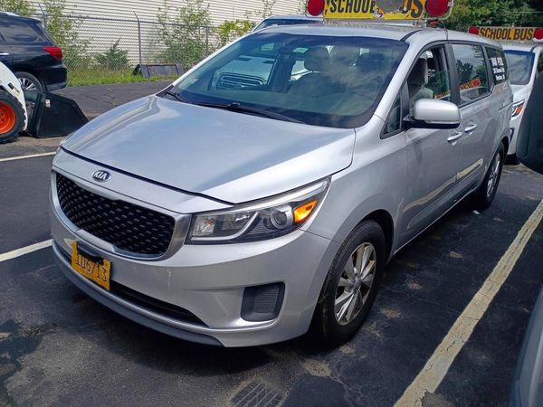 2017 KIA SEDONA L