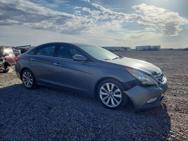 2013 HYUNDAI SONATA