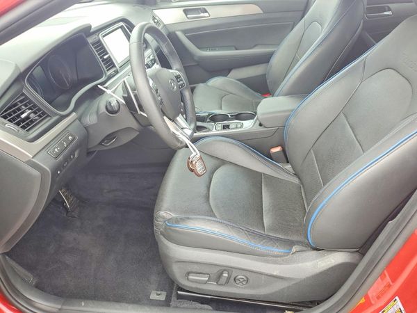 2019 HYUNDAI SONATA
