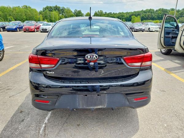 2019 KIA RIO