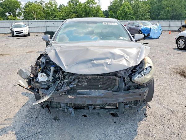 2013 HYUNDAI ELANTRA