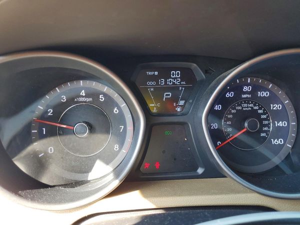 2013 HYUNDAI ELANTRA