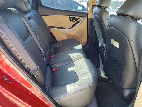 2013 HYUNDAI ELANTRA