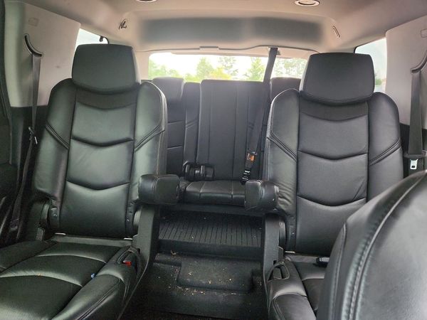 2018 CADILLAC ESCALADE Luxury