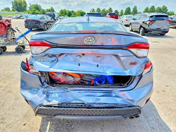 2022 TOYOTA COROLLA