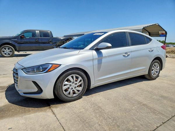 2018 HYUNDAI ELANTRA SE