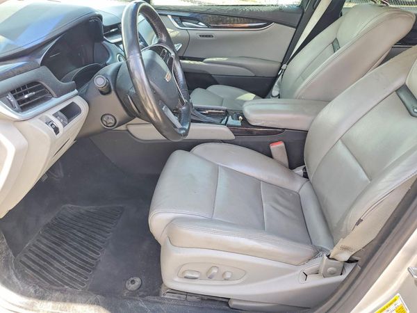 2016 CADILLAC XTS Luxury — DENT