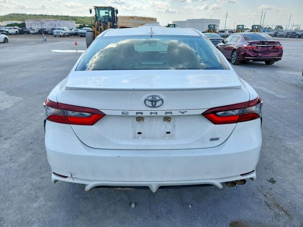 2021 TOYOTA CAMRY