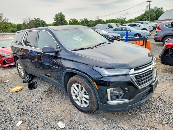 2022 CHEVROLET TRAVERSE LS