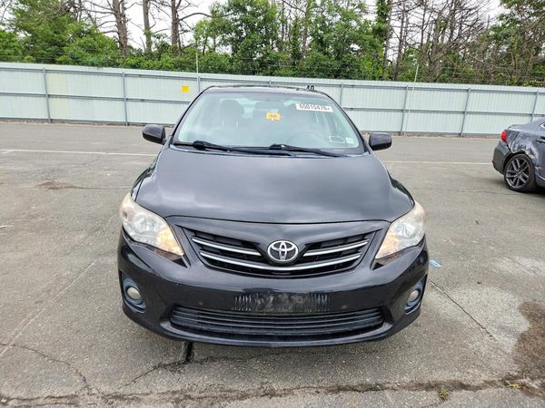 2013 TOYOTA COROLLA